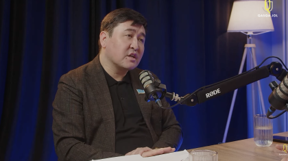 «Тек ақшаны алып алу, басқа ешқандай дүние жоқ»: Депутат ақылы автотұрақтардың жұмысына шүйлікті (ВИДЕО)