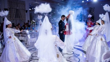 «Халықты ақымақ қылып отыр»: Желіде қазақтың тойын азайту туралы ұсыныс айтылды