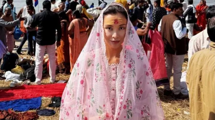 «Канализацияға түсіп жатыр»: Қазақстандық актриса үнділердің Кумбха Мела фестиваліне қатысты