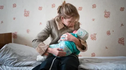 Оқу-жазуды білмейтін әйелді туыстары үйсіз қалдырған