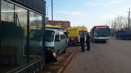 Қосшыда балалар мінген автобус апатқа ұшырады