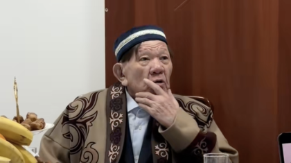 «Шалдың көркі тоқалея»: Желіде Мұхтар Шахановтың өлеңі қызу талқылануда (ВИДЕО)