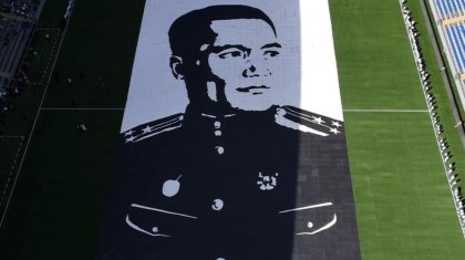 Астанада Бауыржан Момышұлының 2736 шаршы метрлік портреті жасалды