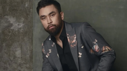 «Мейрамбек пен Сәкенге бұйырмаған, сен не деп дәмеленесің»: Amre оқырман сынына жауап берді