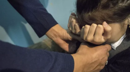 Қарындасы жүкті болып қалған: Жамбылда 13 жастағы қызды екі ағасы алты жыл бойы зорлап келген