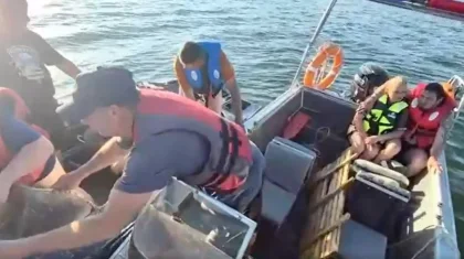 «Ішінде туристер болған»: Бұқтырмада туристер мінген қайық аударылды