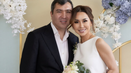 «Көптен күткен бақыты»: Динара Сәтжан үлкен той жасайтындарын айтты