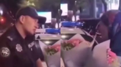 «Еш түсініктеме бермеген»: Алматыда зейнеткердің гүлін тартып алған полицей жұрттың ашуына тиді (ВИДЕО)