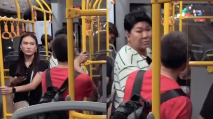 «Орысша жауап бермедің» деп жүргізушімен ұрысқан жолаушы жұрттың ашуын туғызды (ВИДЕО)