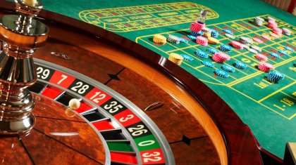 Сот орындаушылары халықтың 26 млн теңгесін казиноға салған