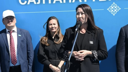 «Құны 2,4 млн теңге»: «Қазақстан халқына» қорының басшысы қымбат костюммен көзге түсті