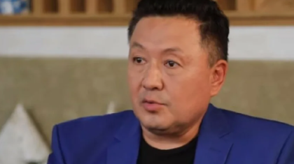 «Бір әттеген-айым бар»: Рахман Омар балаларының арасы онша емес екенін айтты (ВИДЕО)