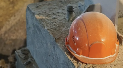 Топырақ басып қалған: Жезқазғанда жұмысшы қаза тапты