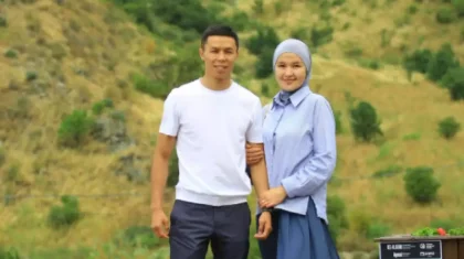 Желіде алғаш рет Сәкен Бибосыновтың жұбайының суреті пайда болды