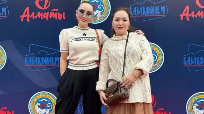 Баян Алагөзова сіңілісінің қуанышты жаңалығымен бөлісті