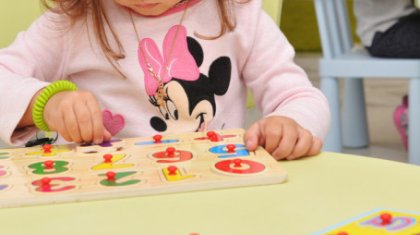 «Жыныс мүшесі қанап тұрды»: Оралдағы жекеменшік балабақшаға қатысты шу шықты