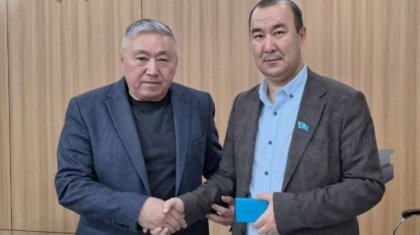 «Алтын домбыра» иеленген айтыскер лауазымды қызметке тағайындалды