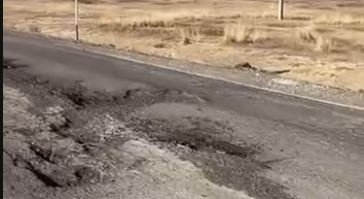 Шет ауданында жаңа жөнделген жол опырып қалды: тұрғындар әкімдікке наразы