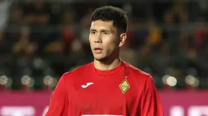 «Мынадан кейін қалай жер басып жүруге болады»: қақпашы Темірлан Анарбеков танымал әзілкешке шүйлікті