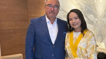 Әнші Нұрлан Өнербаевтың «қызы» бестселлер авторына айналды