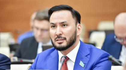 900 мың теңгелік талап халыққа салмақ салды: депутат таңбалауға мораторий енгізуді талап етті