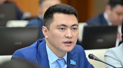 Хайп қуғандар қоғамды улап барады - Дәулет Мұқаев