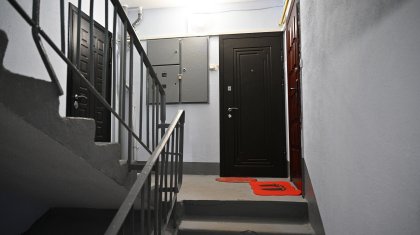 Таразда ер адам 83 жастағы қарияны подъезде пышақтап кеткен