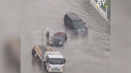 Қаза тапқандар бар: Біріккен Араб Әмірліктерін су басты (ВИДЕО)