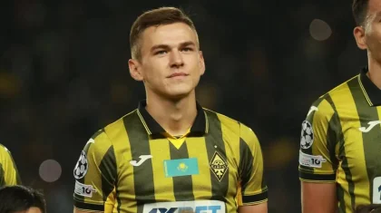 «Қайраттың» жас қорғаушысы шаңырақ көтерді