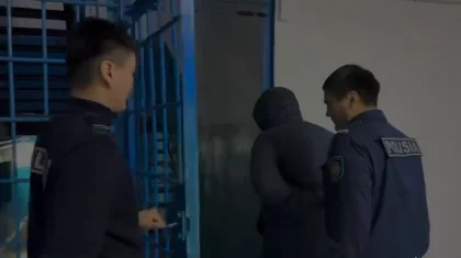 Қызылордада ер адам көршісі мен қызын пышақтап өлтірді (ВИДЕО)