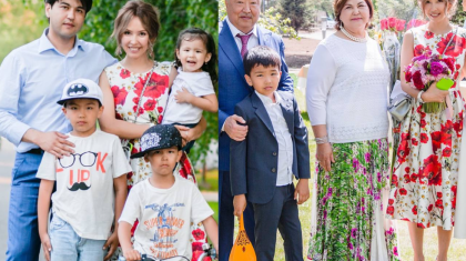 «2015 жылы көзіме шөп салғанын білдім»: Бишімбаевтың экс әйелі өткенін есіне алды (ВИДЕО)