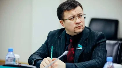 «Сорақы әрекеттер жасатады»: Депутат тренинг пен  курс өткізетіндерді қатаң тексеруді талап етті