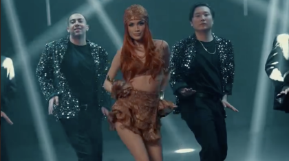 «Қалаубаеваға еліктеген түрі»: жаңа бейнебаянын таныстырған Ақбота-Нұр халықтан оңбай сөз естіді (ВИДЕО)