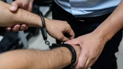 «Түрі ұнамаған»: Шымкентте ер адам көшедегі әйелді не үшін пышақтағаны белгілі болды