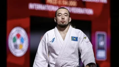 Париж Гранд Слэмі: Қазақтың екі балуаны жартылай финалға шықты