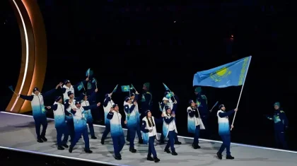 «Рыбакинаның жеңісін тойлап, уақыттары болмаған»: Француздар Қазақстанның Олимпиададағы формасын сынға алды