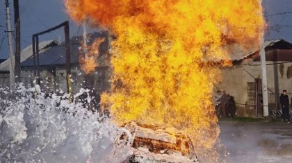 Шымкентте газ құбырын күзету аймағында көлік өртенді (ВИДЕО)