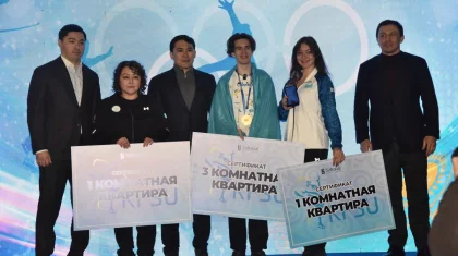 Михаил Шайдоров пен Софья Самоделкинаға пәтер кілті тарту етілді