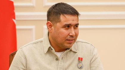 Ресейде 7-қабаттан құлаған баланы құтқарған өзбек азаматын Шавкат Мирзиевтің өзі марапаттады