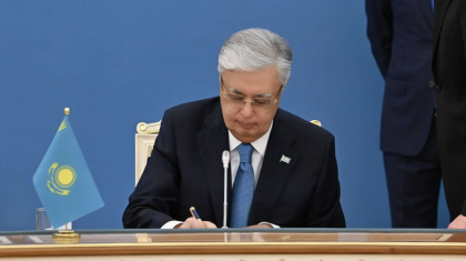 Президент неге «Тәуелсіздік» пен «Егемендік» сөздерін бас әріппен жазады?