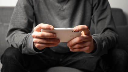 «Қарызға батып, өмірден түңілдім»: Лудоманиядан айыққан азамат өз басынан өткенін айтты