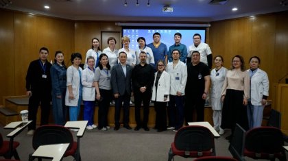 Жезқазған медициналық орталығы әлемдік деңгейдегі нейрохирургия сарапшысын қабылдады