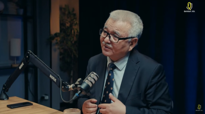 «Қазақ ұлттық мемлекет болған кезде Күлтегіннің руна жазуына көшеді» — Тұрсынхан Зәкен (ВИДЕО)