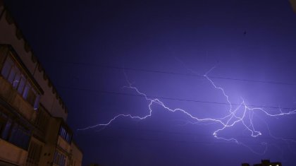Бүгін елімізде жаңбыр мен найзағай күтіледі