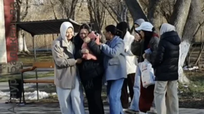 «Тыныс алу аппараты жоқ»: Қарағанды ауруханасында бүлдіршін көз жұмып, дау тудырды