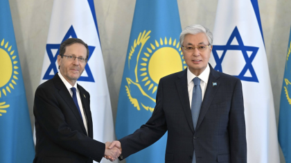«Екіжақты ынтымақтастықтың әлеуеті зор»: Тоқаев пен Израиль Президенті шағын құрамда келіссөз жүргізді