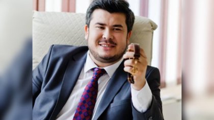 «Бұл есімдерге ақыл да, атақ та таңсық емес»: Алмас Алтай «Әділет» партиясының құрамы туралы