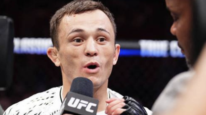 Бекзат Алмахан UFC-дегі төртінші жекпе-жегінде жеңіліс тапты (ВИДЕО)