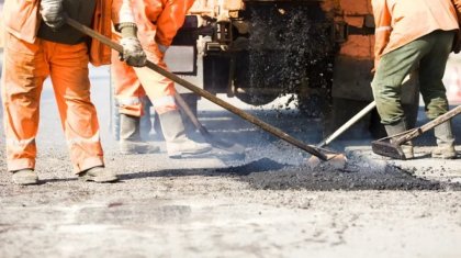 Қарағандыда жол жөндеу кезінде жұмысшы қаза тапты