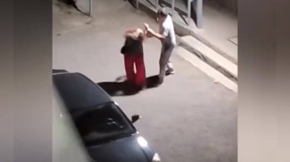 Атыраудағы сұмдық жағдай: «Нұрсаяда» ер адам әйелді аяусыз соққыға жықты